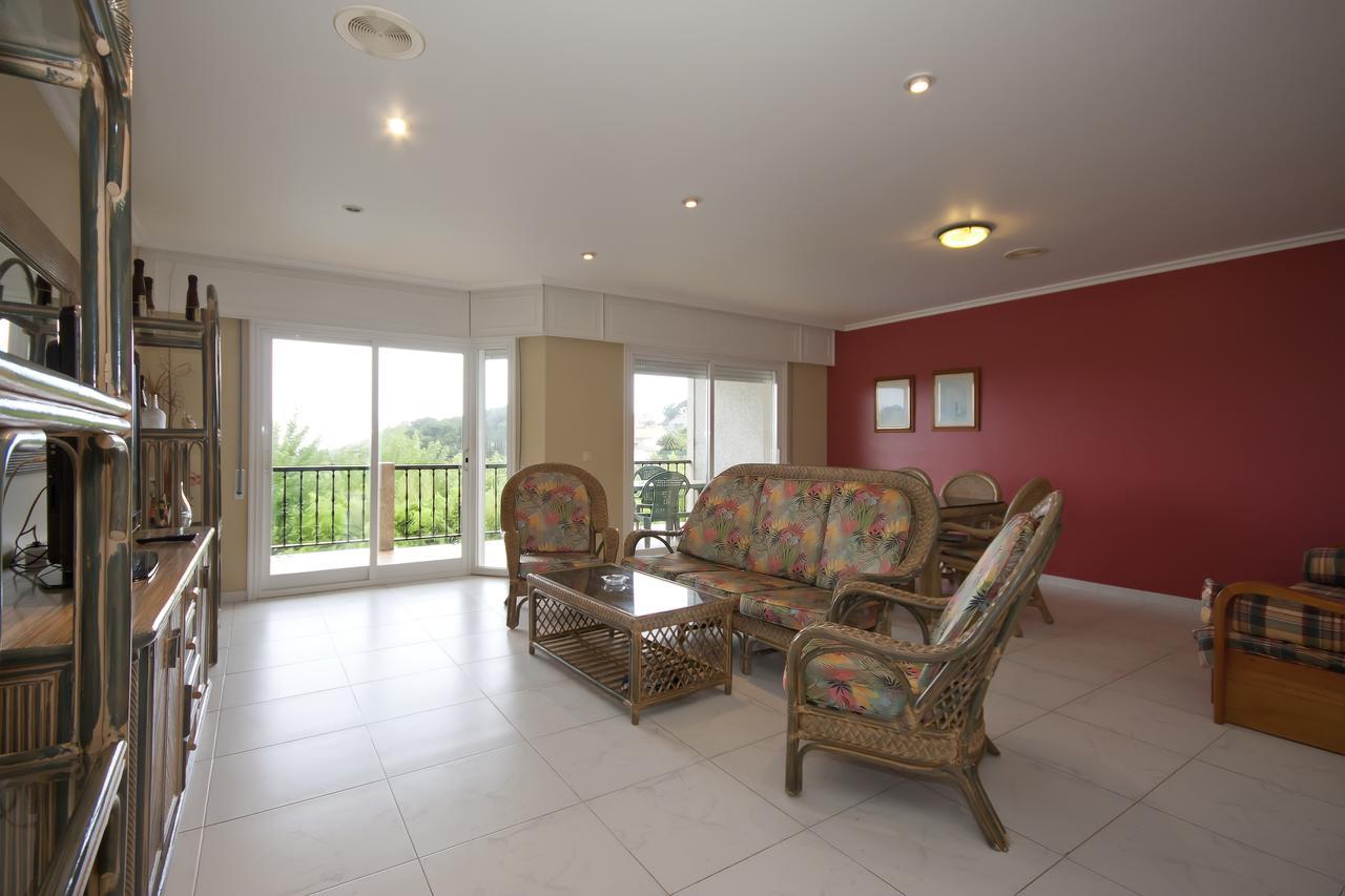 Apartamentos De Uso Turistico Fontina - Playa Montalvo - Sanxenx0 -Pontevedra Санксенсо Екстериор снимка