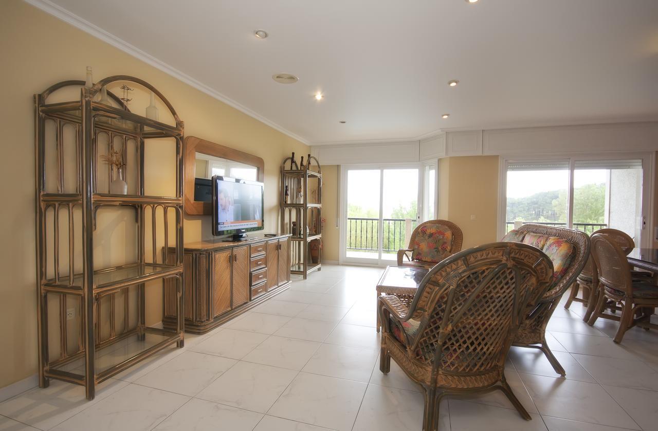 Apartamentos De Uso Turistico Fontina - Playa Montalvo - Sanxenx0 -Pontevedra Санксенсо Екстериор снимка