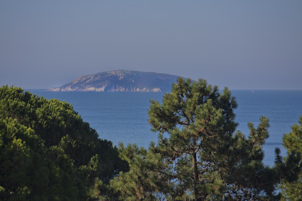 Apartamentos De Uso Turistico Fontina - Playa Montalvo - Sanxenx0 -Pontevedra Санксенсо Екстериор снимка