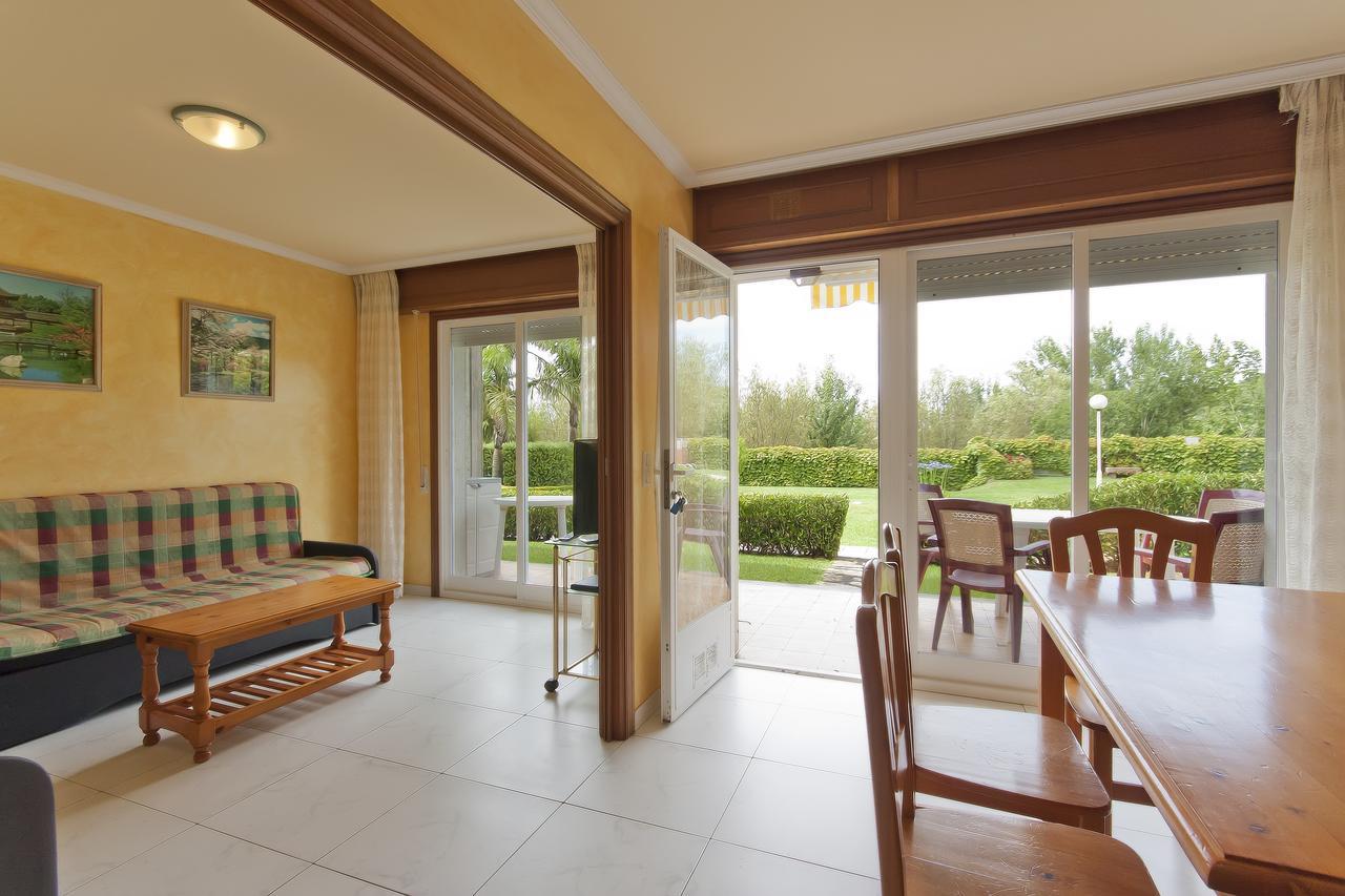 Apartamentos De Uso Turistico Fontina - Playa Montalvo - Sanxenx0 -Pontevedra Санксенсо Екстериор снимка